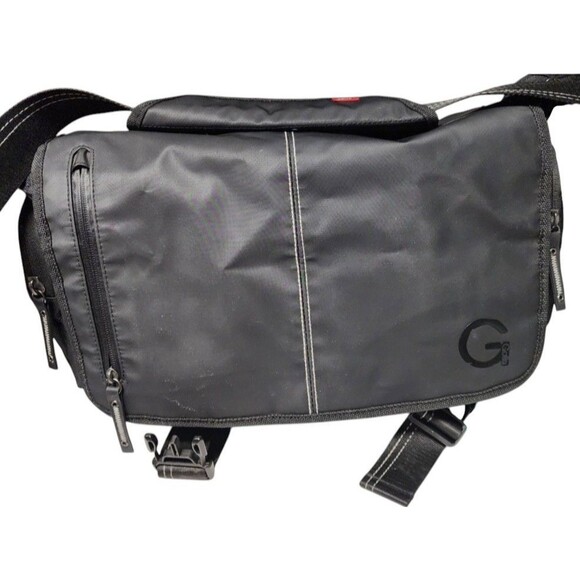 Golla Bag For Generation Mobile Waterproof Camera Streamers MANY Storage Areas - Picture 1 of 14
